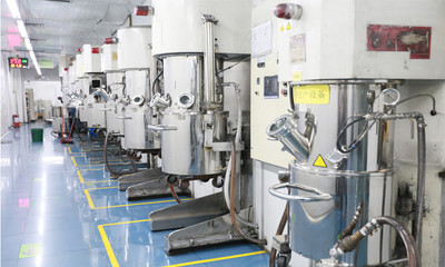 低溫電池定制廠商技術(shù)開發(fā) 挑戰(zhàn)、策略與未來趨勢